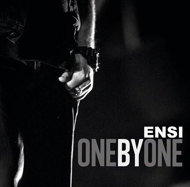 Ensi ragala il suo “One By One”!